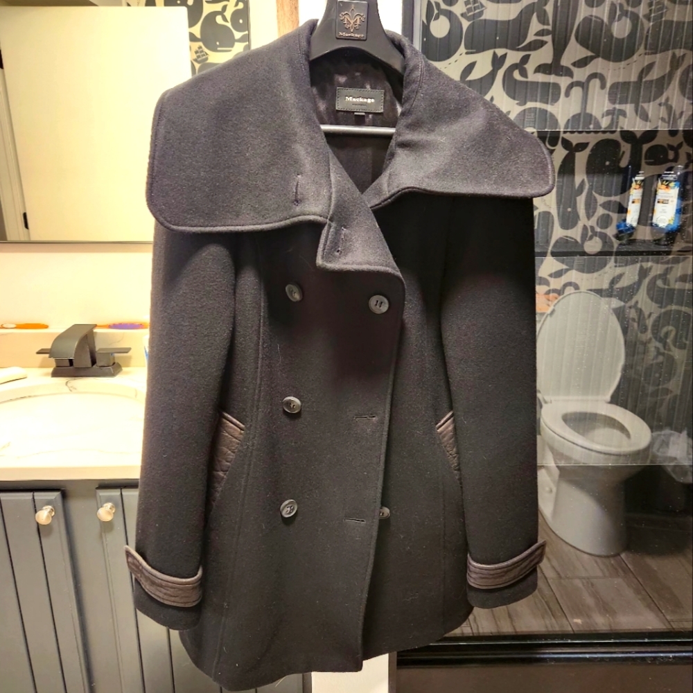Mackage wool coat w leather trim